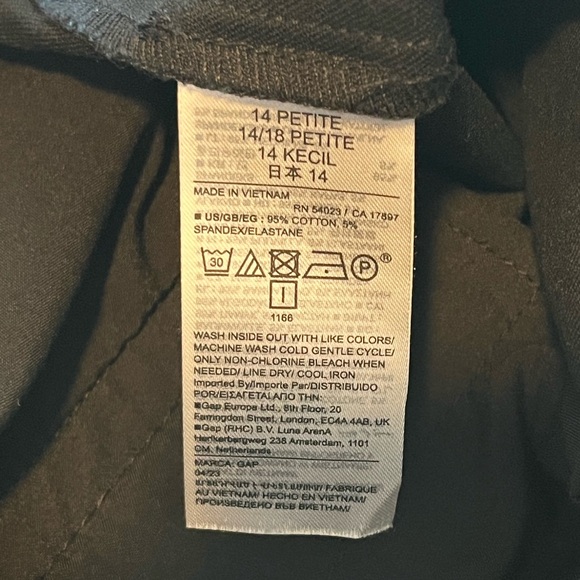 GAP High Rise BiStretch Flare Pants in Black 14 Petite - Picture 14 of 15